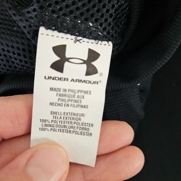 Under Armour Womens Windbreaker Black Full-Zip Jacket Size S Loose Fit Light - Picture 6 of 6